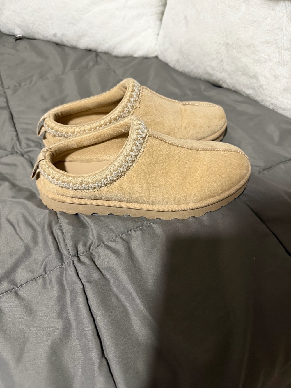 Source Unknown Women's Slip-On Suede Clog - Tan